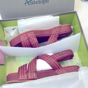 Antelope 🦌 Leather Bordeaux Sandals Sz 6 NWT!